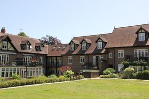 Apartment Bramley Grange- click for photo gallery
